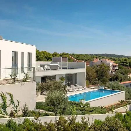 Villa Marvela - Family 4 Bedroom Maslinica Exterior photo