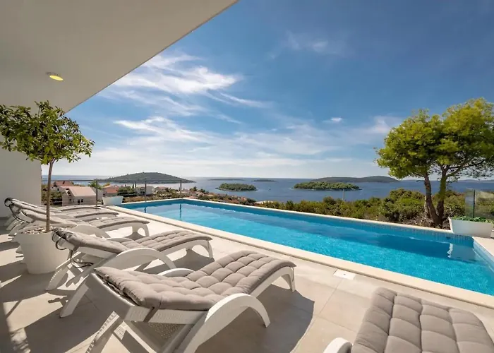 Villa Marvela - Family 4 Bedroom