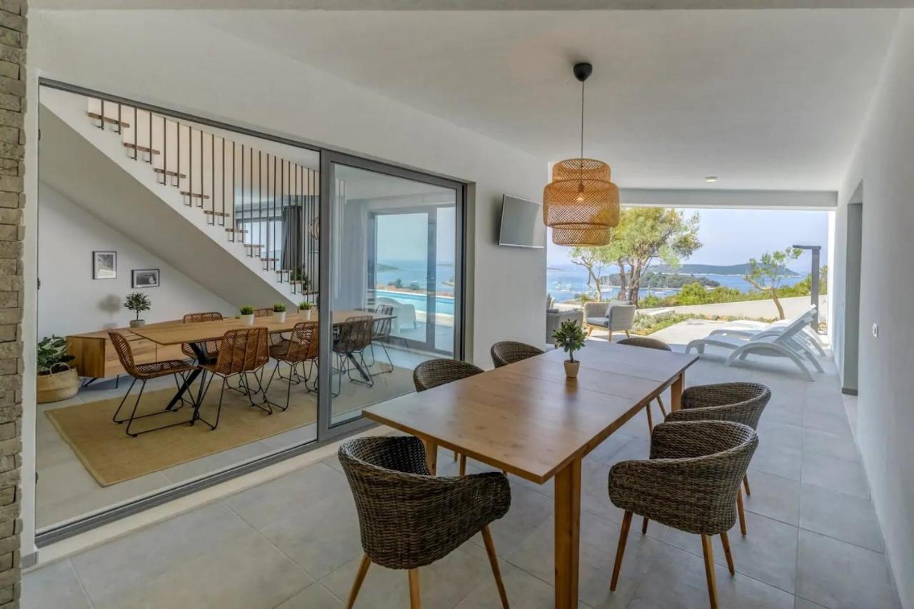 Marvela - Family 4 Bedroom * Maslinica
